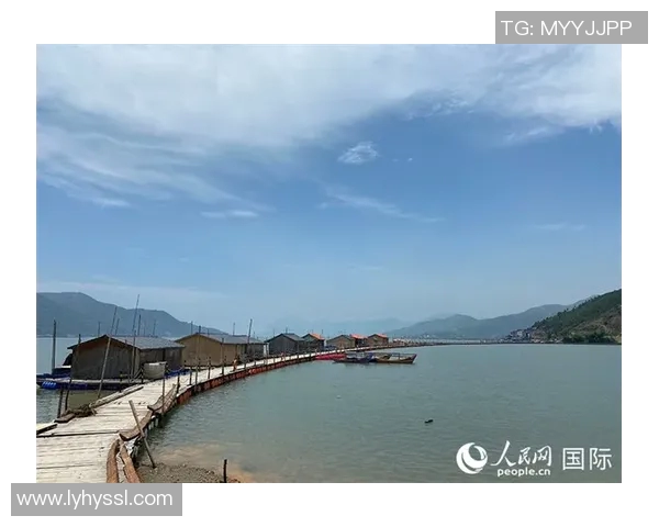 莱奥的成长之路:从少年梦想到足球巨星的华丽转身