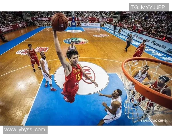 中国红队迎战突尼斯力争在国际赛场上再创佳绩